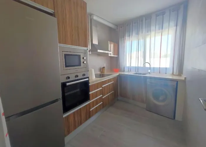 Acogedor Piso Recien Reformado Junto A La Playa