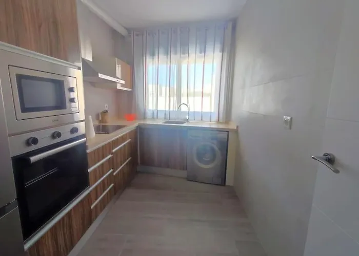 Acogedor Piso Recien Reformado Junto A La Playa