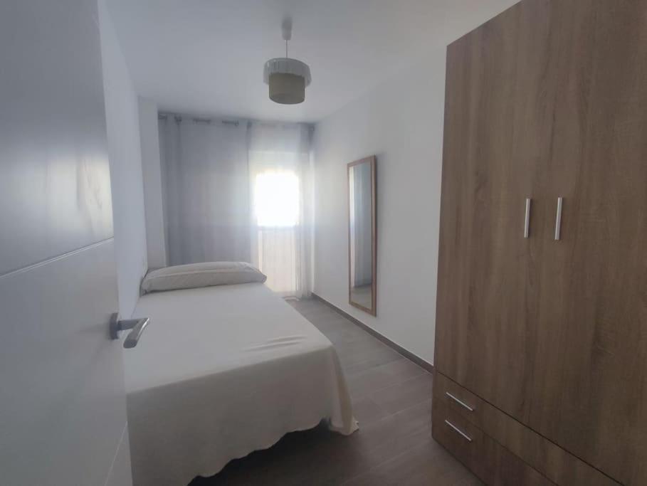 Acogedor Piso Recien Reformado Junto A La Playa Apartment Almeria